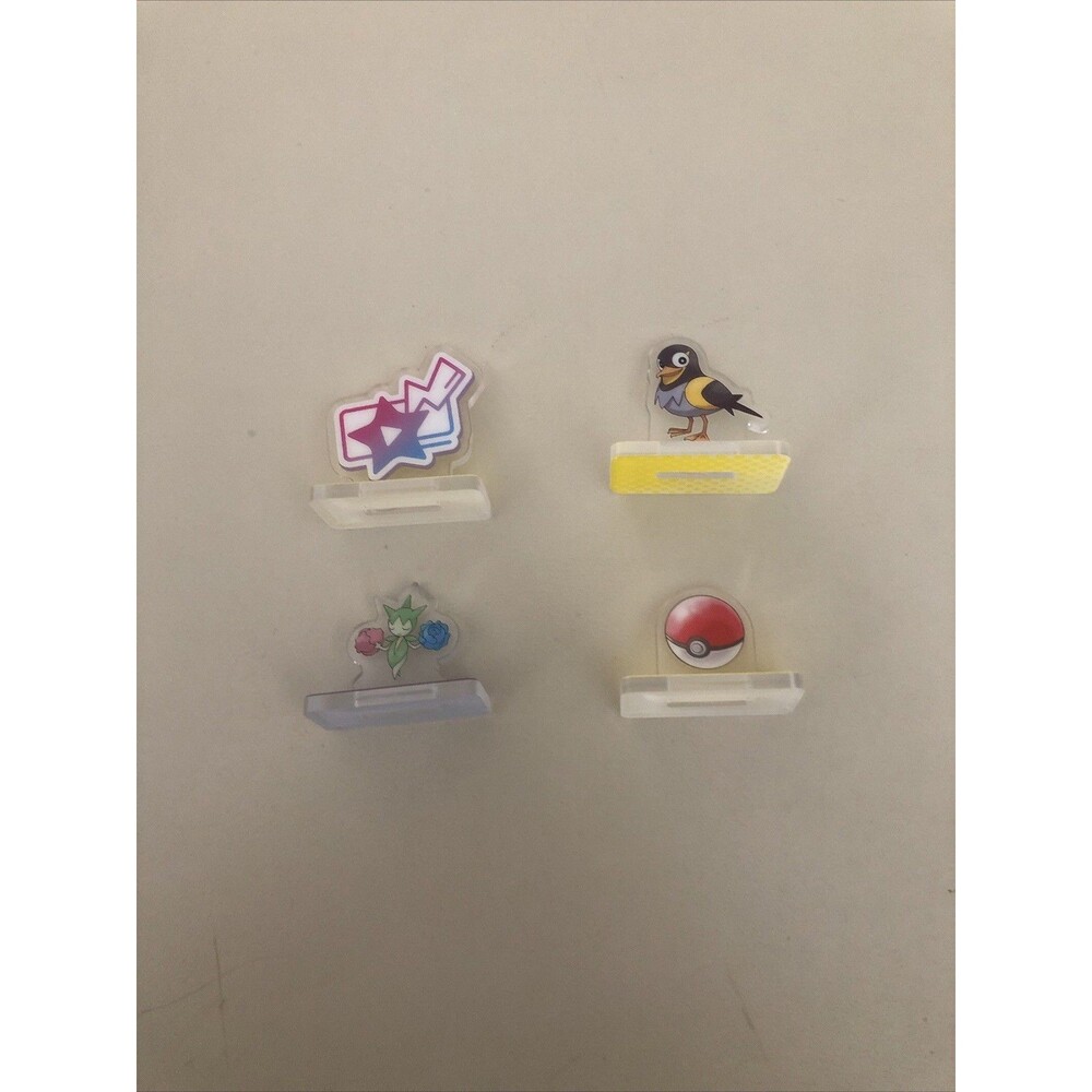 Lot of‎ 4 Pokemon Figure Characters with Stands Mini's